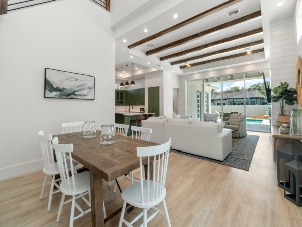 Luxury 4-Bedroom Home Near Vanderbilt Beach in Naples